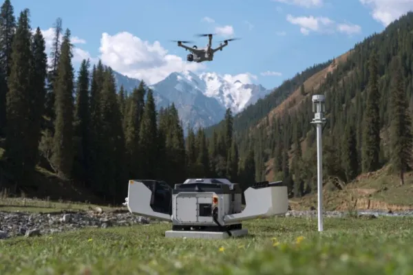 Beitragsbild: DJI Dock 4: Blitzschnell einsatzbereit – automatische Drohneneinsätze rund um die Uhr